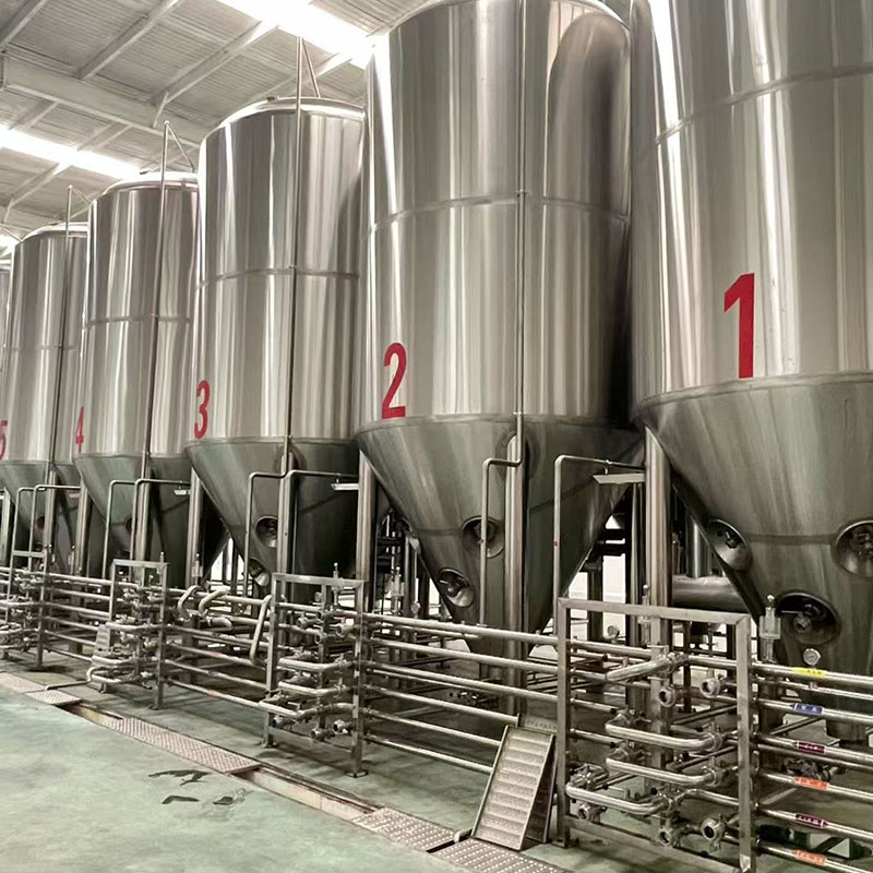 康平精酿啤酒设备厂—精酿啤酒设备是什么材质制造的